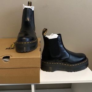 Women’s size 6 platform Doc Martens